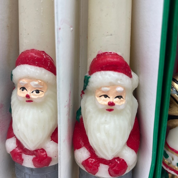 Festive Christmas Candle Set - Red, Green, and White - Picture 4 of 6